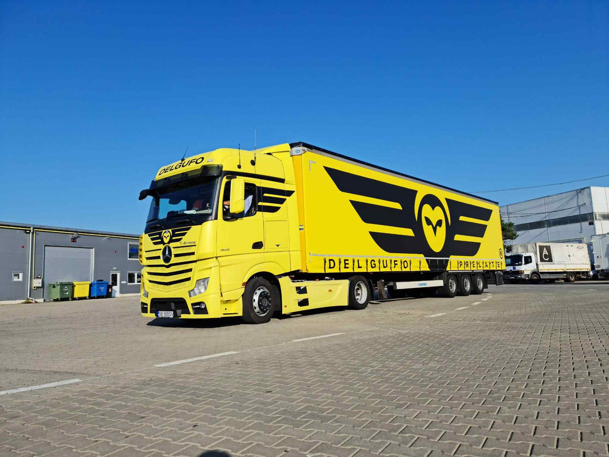 Prelata laterală CODE XL pentru semiremorcă TIR